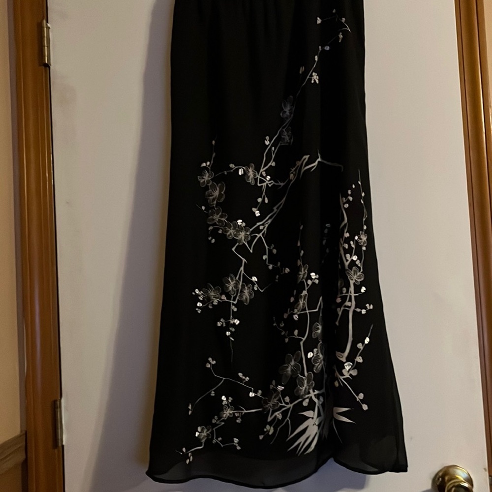 Black skirt